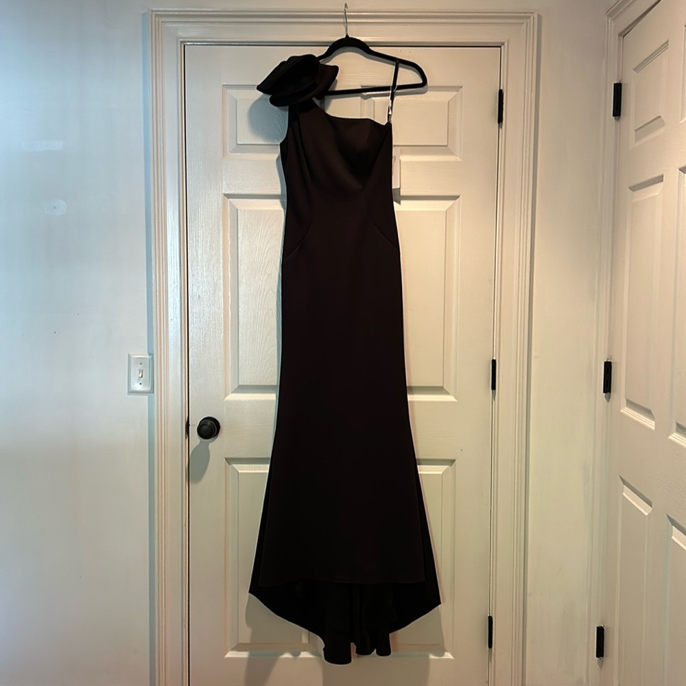 Jovani Size 4 Black Formal Gown with Train